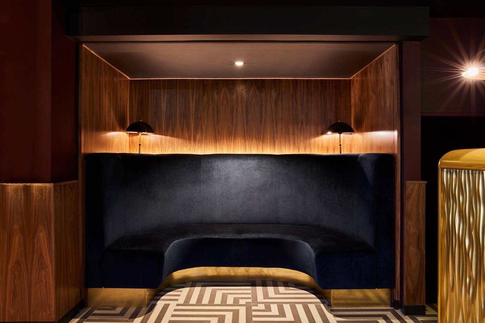 Отель Indigo - 1 Leicester Square By Ihg 4*